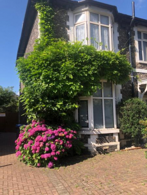 Rectory Cottage Croydon